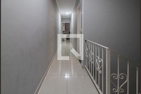 Casa para alugar com 180m², 3 quartos e 2 vagascorredor para os cômodos_1