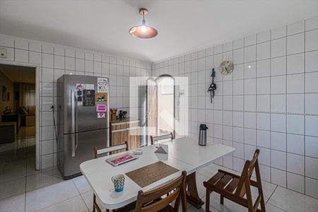 Casa para alugar com 180m², 3 quartos e 2 vagascozinha_2