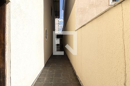 Casa para alugar com 180m², 3 quartos e 2 vagascorredor lateral_1