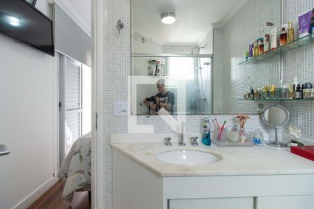 Apartamento à venda com 153m², 2 quartos e 2 vagasBanheiro da Suíte