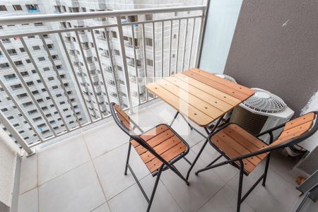 Studio para alugar com 27m², 1 quarto e sem vagaVaranda