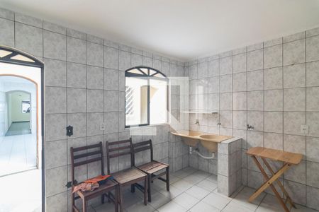 Casa à venda com 252m², 3 quartos e 2 vagasÁrea de Serviço