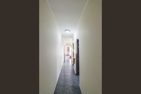 Casa à venda com 252m², 3 quartos e 2 vagasCorredor