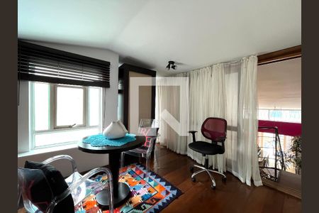 Casa à venda com 234m², 4 quartos e 2 vagas Casa à venda com 234m², 4 quartos e 2 vagasSala 2