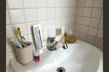 Casa à venda com 234m², 4 quartos e 2 vagas Casa à venda com 234m², 4 quartos e 2 vagasBanheiro de Serviço