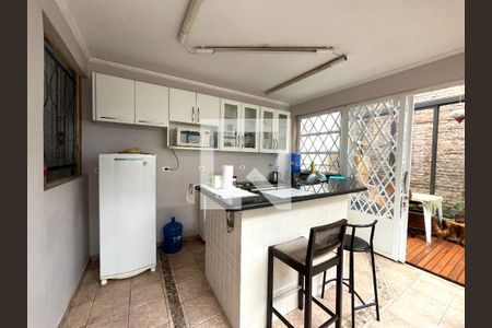 Casa à venda com 234m², 4 quartos e 2 vagas Casa à venda com 234m², 4 quartos e 2 vagasCozinha 2