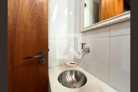 Casa à venda com 234m², 4 quartos e 2 vagas Casa à venda com 234m², 4 quartos e 2 vagasBanheiro da Suíte