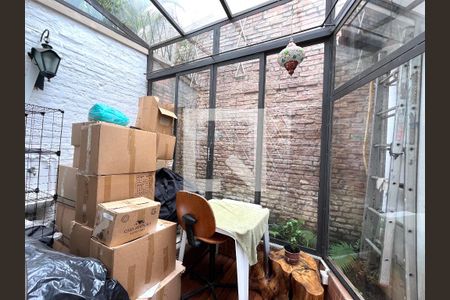 Casa à venda com 234m², 4 quartos e 2 vagas Casa à venda com 234m², 4 quartos e 2 vagasQuintal