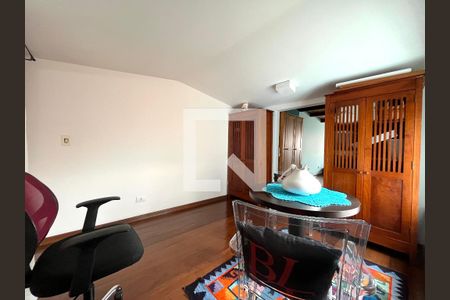 Casa à venda com 234m², 4 quartos e 2 vagas Casa à venda com 234m², 4 quartos e 2 vagasSala 2