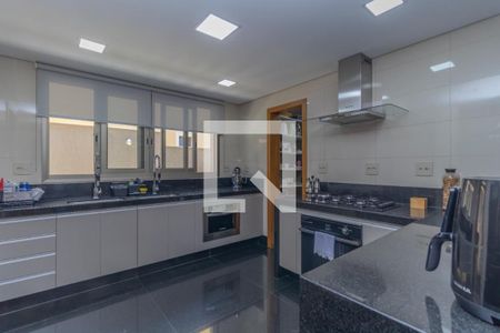 Casa à venda com 350m², 4 quartos e 7 vagasFoto 48