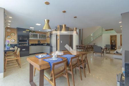 Casa à venda com 350m², 4 quartos e 7 vagasFoto 13
