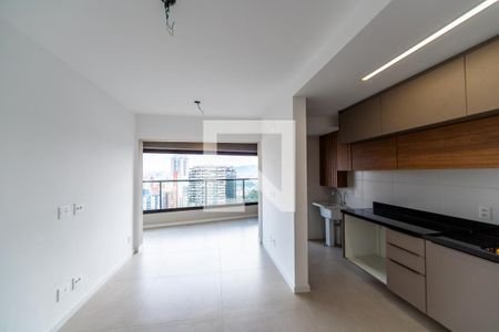 Sala/Cozinha de apartamento à venda com 2 quartos, 75m² em Alphaville Industrial, Barueri