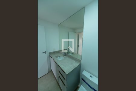 Apartamento à venda com 75m², 2 quartos e 2 vagasBanheiro da Suíte