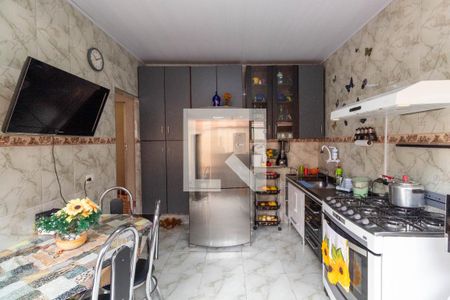 Casa à venda com 180m², 4 quartos e 2 vagas Casa à venda com 180m², 4 quartos e 2 vagasCozinha