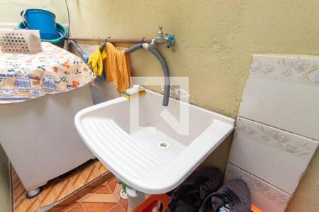 Casa à venda com 180m², 4 quartos e 2 vagas Casa à venda com 180m², 4 quartos e 2 vagasLavanderia