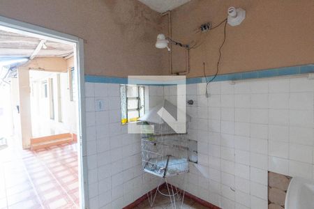 Casa à venda com 180m², 4 quartos e 2 vagas Casa à venda com 180m², 4 quartos e 2 vagasEdícula