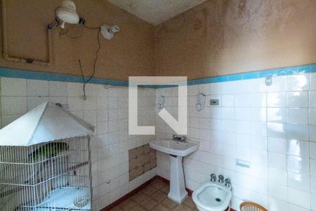 Casa à venda com 180m², 4 quartos e 2 vagas Casa à venda com 180m², 4 quartos e 2 vagasEdícula