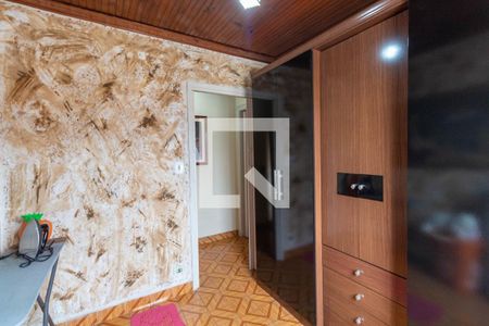 Casa à venda com 180m², 4 quartos e 2 vagas Casa à venda com 180m², 4 quartos e 2 vagasQuarto 2