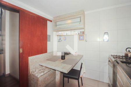 Apartamento à venda com 200m², 4 quartos e 1 vagaCozinha e Área de Serviço