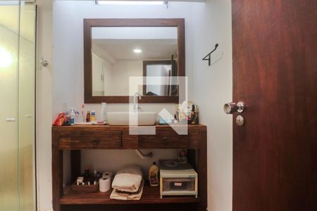 Apartamento à venda com 200m², 4 quartos e 1 vagaBanheiro da Suíte