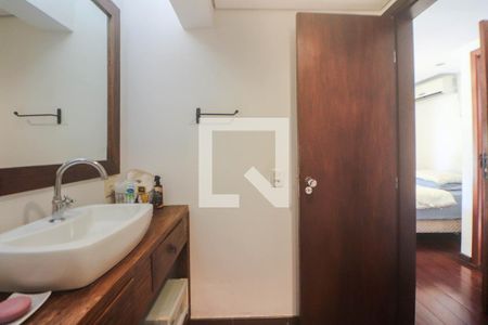 Apartamento à venda com 200m², 4 quartos e 1 vagaBanheiro da Suíte