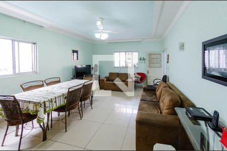 Sala de casa à venda com 4 quartos, 156m² em Nova Suíça, Belo Horizonte