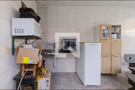 Casa à venda com 156m², 4 quartos e 2 vagas Casa à venda com 156m², 4 quartos e 2 vagasÁrea externa