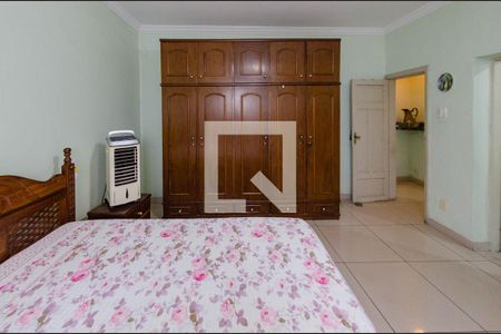 Casa à venda com 156m², 4 quartos e 2 vagas Casa à venda com 156m², 4 quartos e 2 vagasSuíte