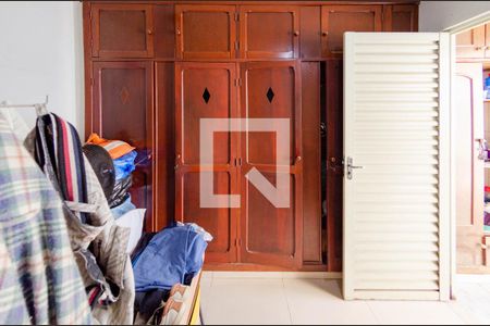 Casa à venda com 156m², 4 quartos e 2 vagas Casa à venda com 156m², 4 quartos e 2 vagasQuarto de serviço