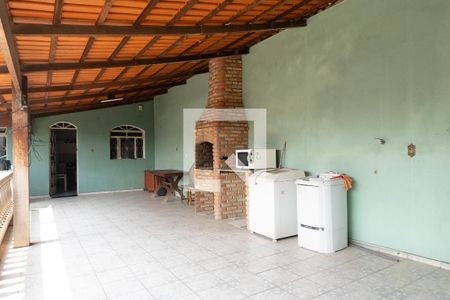 Casa à venda com 160m², 3 quartos e 2 vagas Casa à venda com 160m², 3 quartos e 2 vagasChurrasqueira