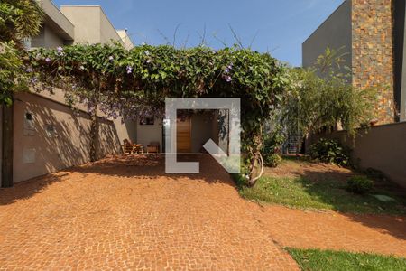 Casa de condomínio para alugar com 210m², 3 quartos e 4 vagasGaragem