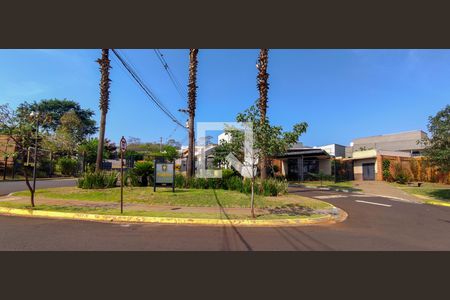 Casa de condomínio para alugar com 210m², 3 quartos e 4 vagasFachada