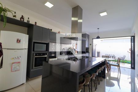 Casa de condomínio para alugar com 210m², 3 quartos e 4 vagasCozinha