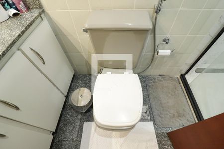 Apartamento à venda com 125m², 3 quartos e 3 vagas Apartamento à venda com 125m², 3 quartos e 3 vagasBanheiro da Suíte