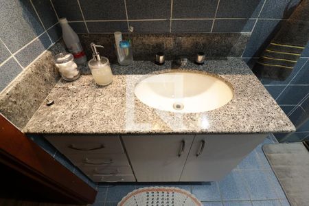 Apartamento à venda com 125m², 3 quartos e 3 vagas Apartamento à venda com 125m², 3 quartos e 3 vagasBanheiro Social