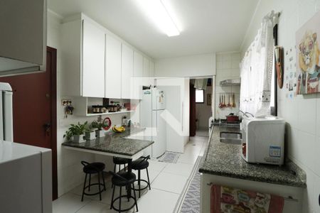 Apartamento à venda com 125m², 3 quartos e 3 vagas Apartamento à venda com 125m², 3 quartos e 3 vagasCozinha