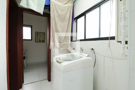 Apartamento à venda com 125m², 3 quartos e 3 vagas Apartamento à venda com 125m², 3 quartos e 3 vagasÁrea de Serviço