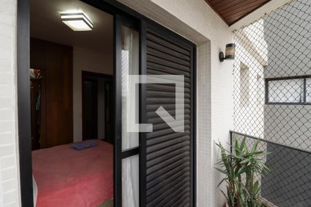 Apartamento à venda com 125m², 3 quartos e 3 vagas Apartamento à venda com 125m², 3 quartos e 3 vagasVaranda da Suíte