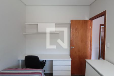 Casa à venda com 200m², 3 quartos e 2 vagasQuarto 2