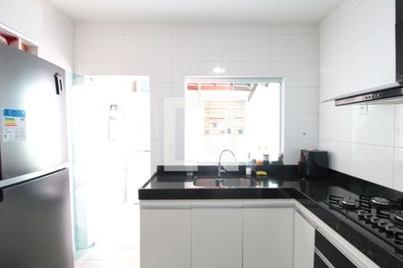 Casa à venda com 200m², 3 quartos e 2 vagasCozinha