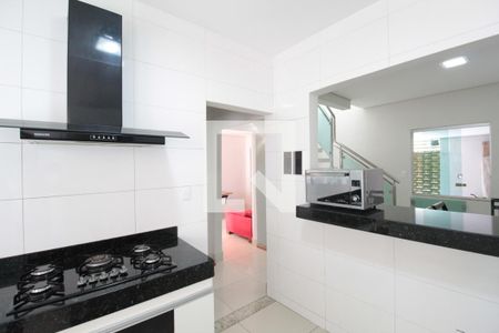 Casa à venda com 200m², 3 quartos e 2 vagasCozinha