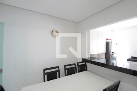 Casa à venda com 200m², 3 quartos e 2 vagasCopa