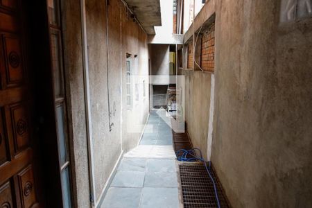 Casa à venda com 125m², 4 quartos e 2 vagas Casa à venda com 125m², 4 quartos e 2 vagasCorredor