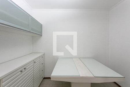 Apartamento à venda com 195m², 4 quartos e 2 vagasCopa
