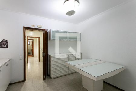 Apartamento à venda com 195m², 4 quartos e 2 vagasCopa