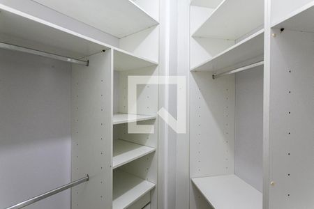 Apartamento à venda com 195m², 4 quartos e 2 vagasCloset da Suíte 1