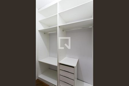 Apartamento à venda com 195m², 4 quartos e 2 vagasCloset da Suíte 1