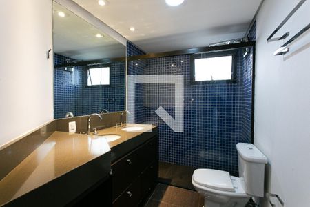 Apartamento à venda com 195m², 4 quartos e 2 vagasBanheiro dos Quartos