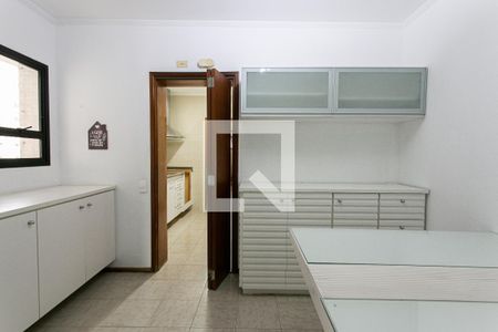 Apartamento à venda com 195m², 4 quartos e 2 vagasCopa