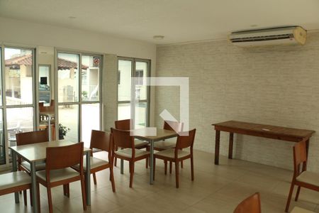 Apartamento para alugar com 55m², 2 quartos e 1 vagaÁrea comum